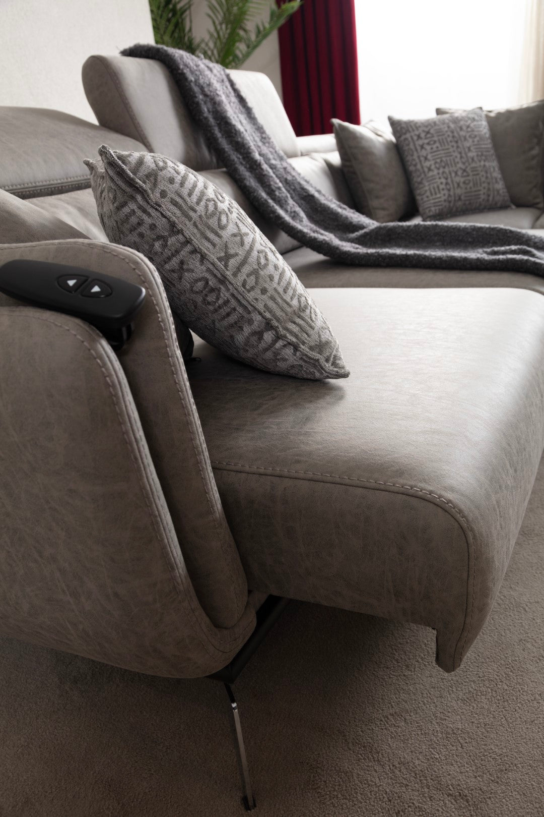 Ecksofa Boss mit Elektrobettfunktion